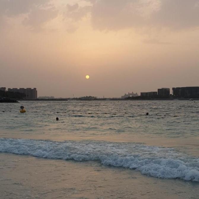 2 Bedroom Deluxe Beach Apartment Al Marjan Rász el-Haima Kültér fotó